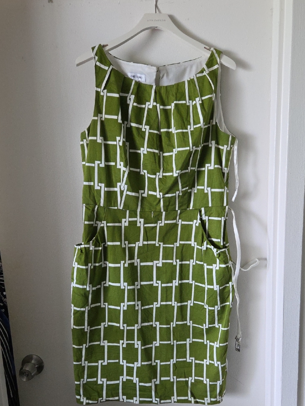 Green Geometric Sleeveless Dress